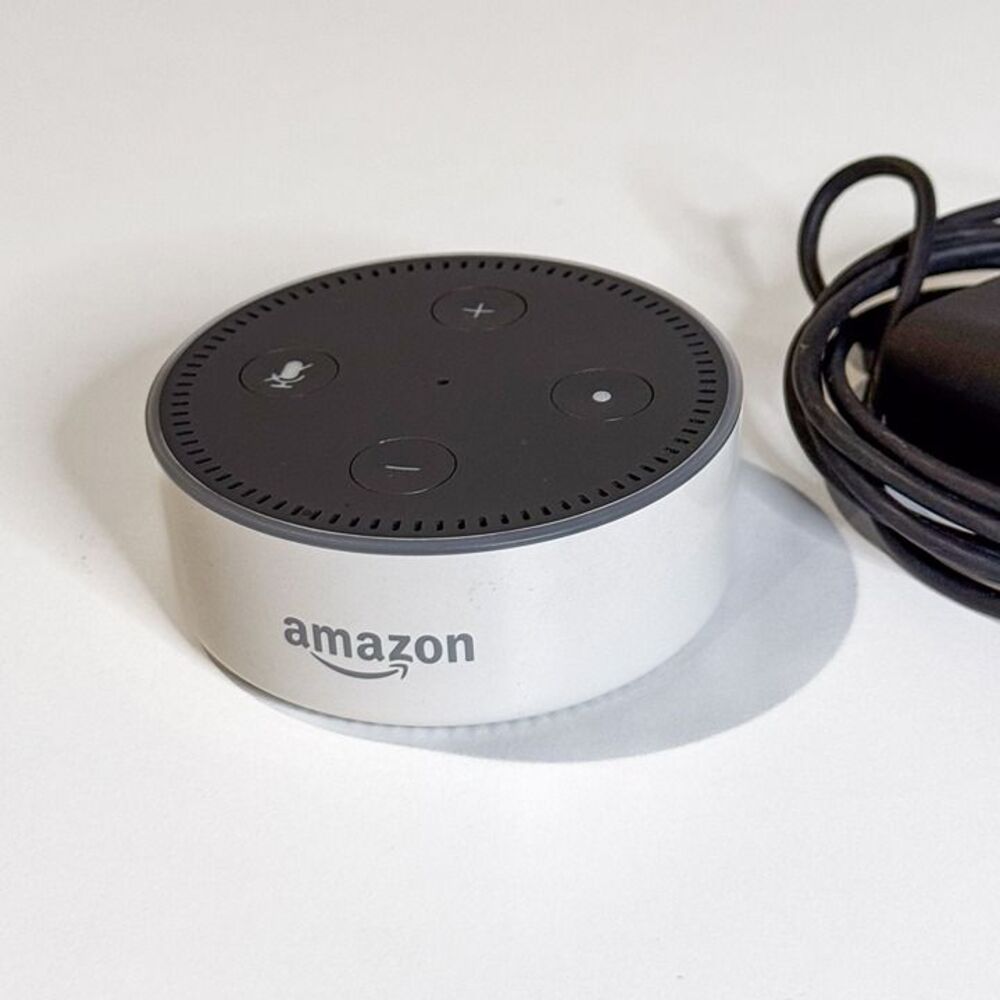Amazon Echo Dot (2nd Gen) Smart Speaker & Charger | White Model #RS03QR - Tested - Picture 2 of 4